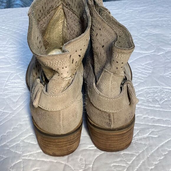 Naughty monkey boot size 7 1/2 - Picture 3 of 9